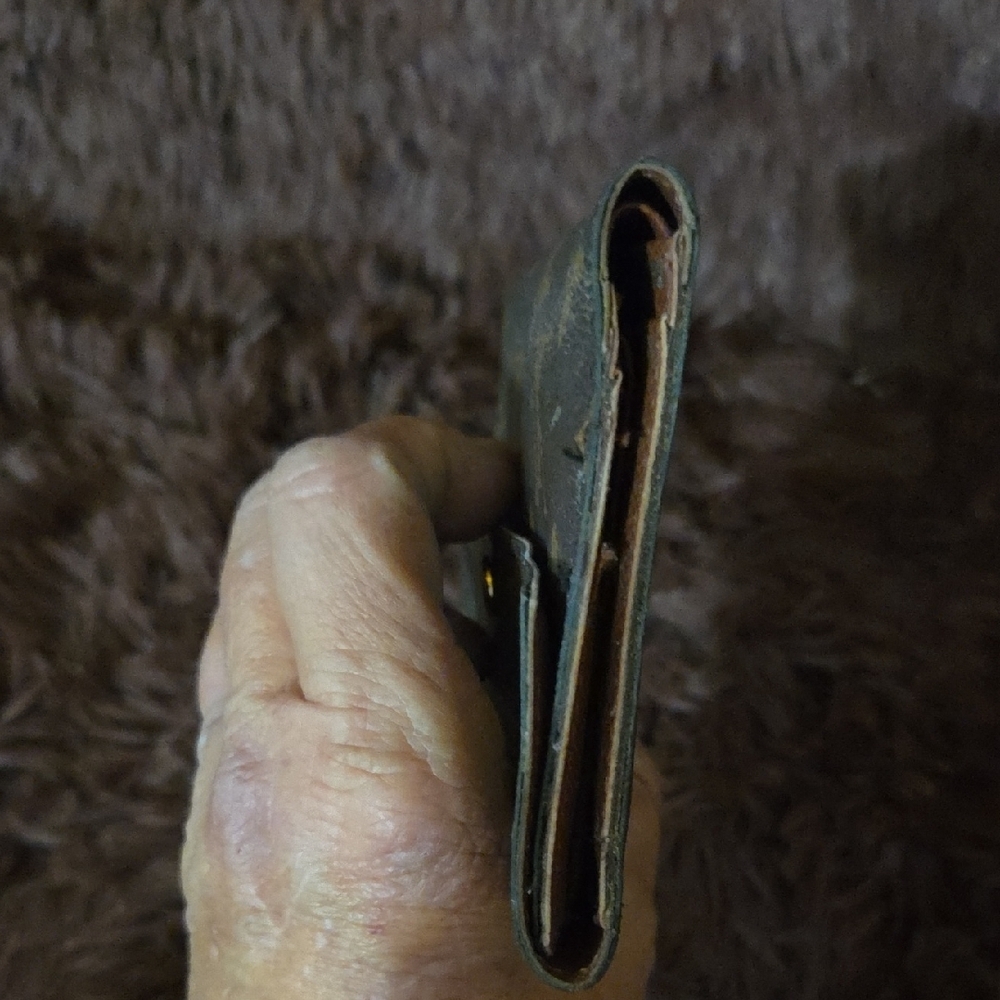 Louis Vuitton Dark Brown Monogram Wallet - Picture 5 of 13